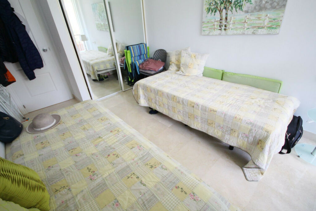 Middle Floor Apartment Riviera del Sol Málaga - image 10