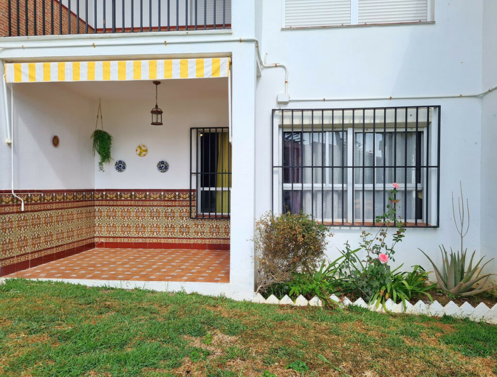 Ground Floor Apartment Manilva Málaga - image 10