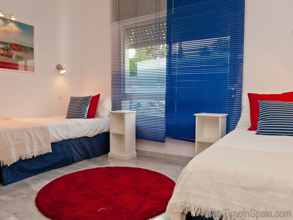 Townhouse Estepona Málaga - image 10