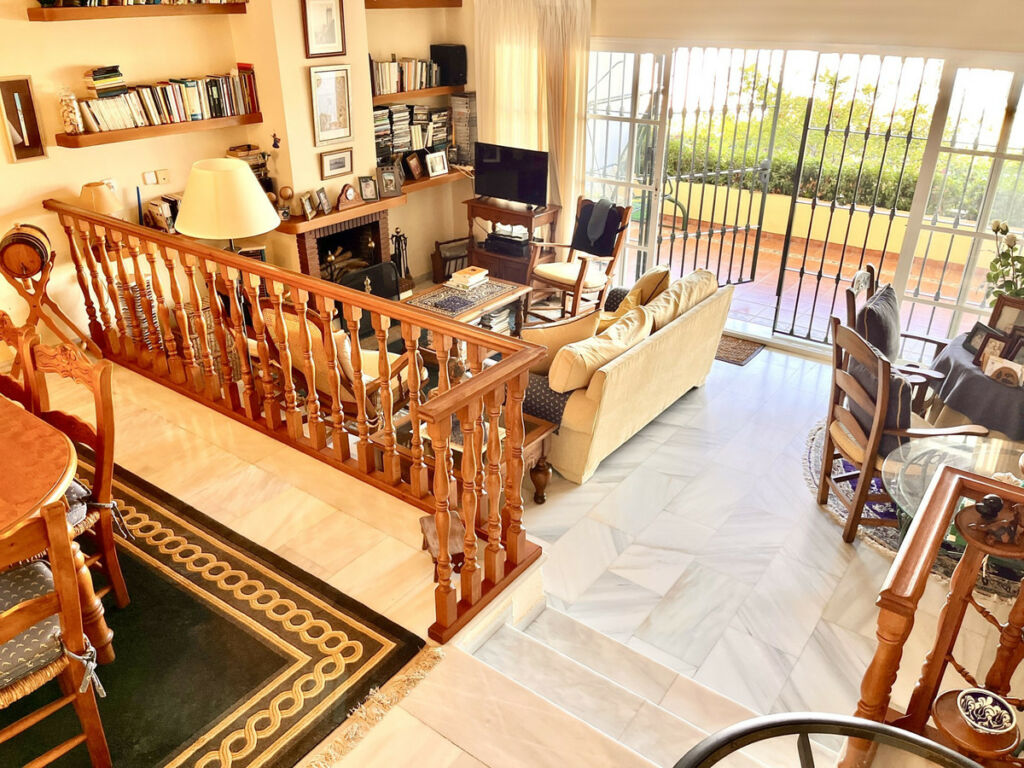 Townhouse Estepona Málaga - image 10
