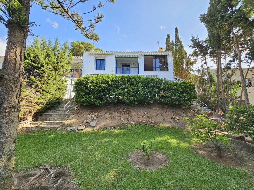 Townhouse El Chaparral Málaga - image 10