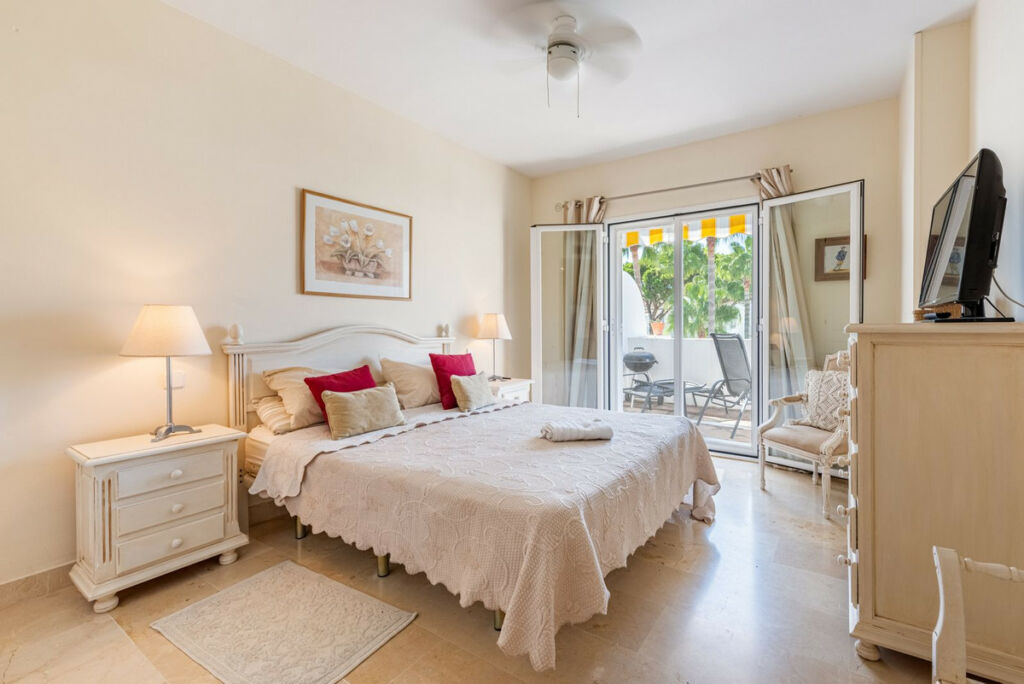 Top Floor Apartment El Presidente Málaga - image 10