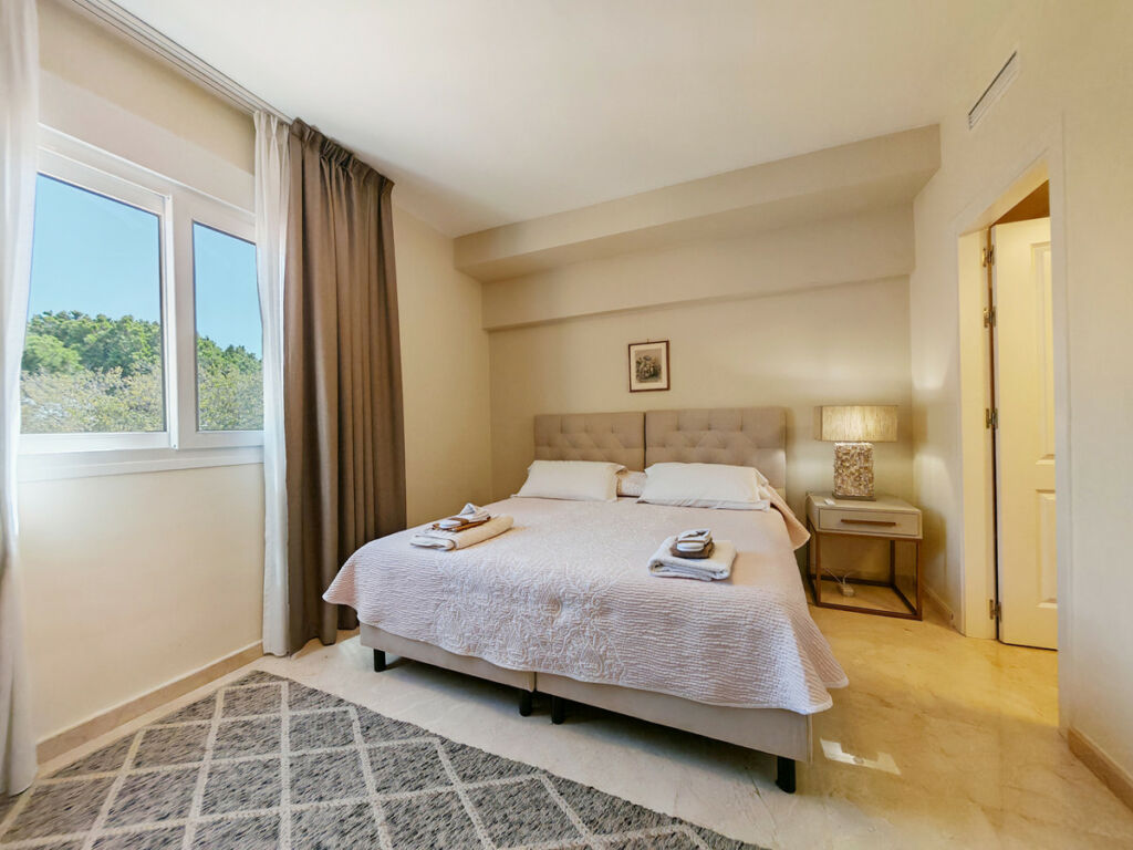 Townhouse Cabopino Málaga - image 10