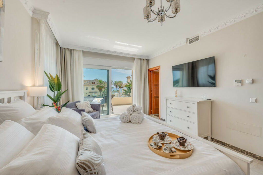 Detached Villa Marbesa Málaga - image 10