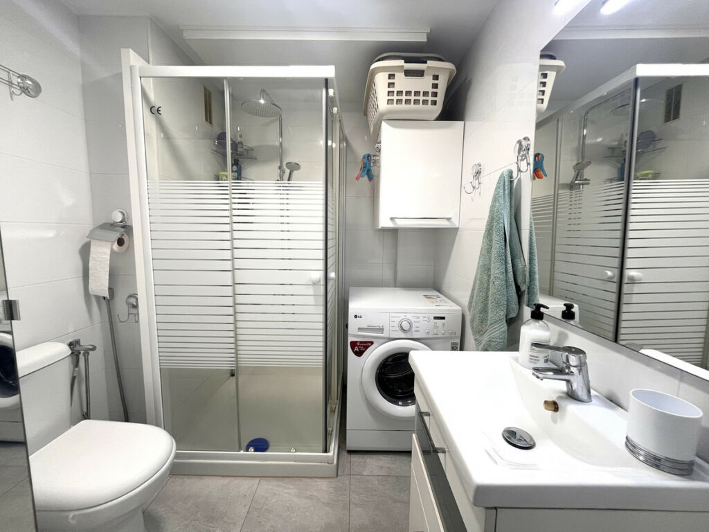 Middle Floor Apartment La Zenia Alicante - image 10