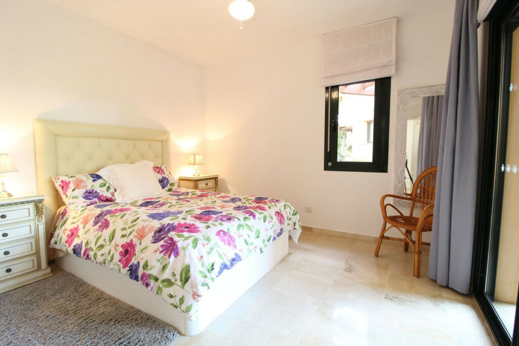 Ground Floor Apartment Atalaya Málaga - image 10