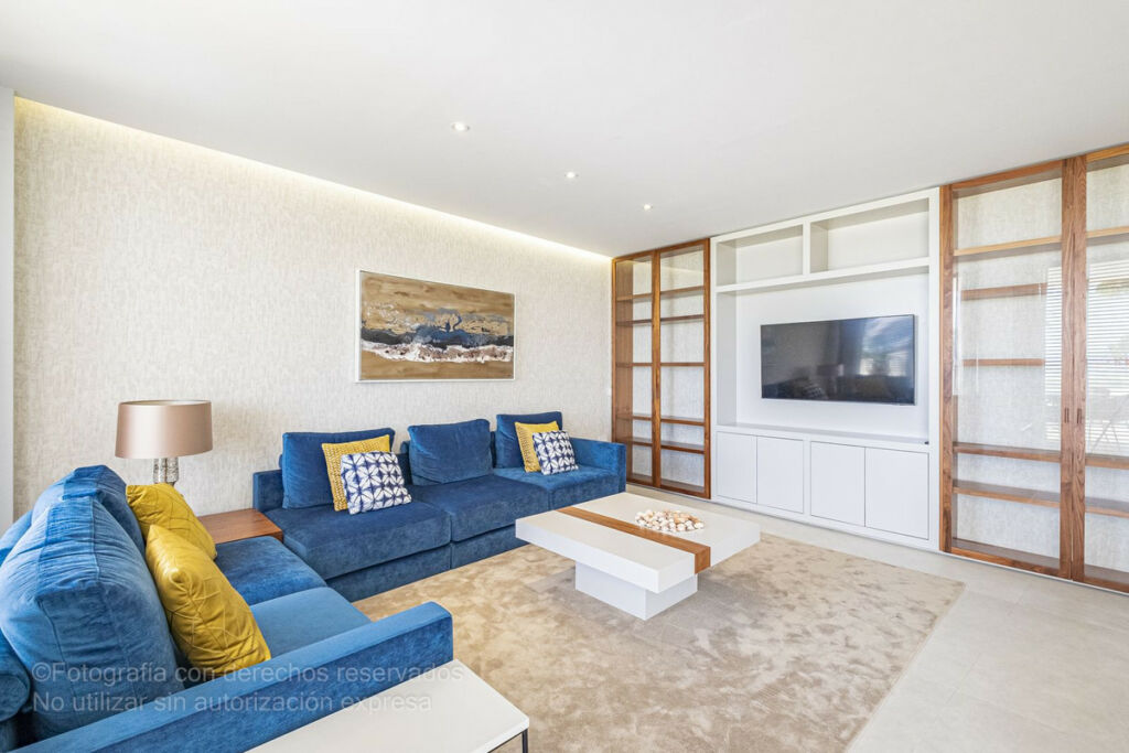 Middle Floor Apartment Estepona Málaga - image 10