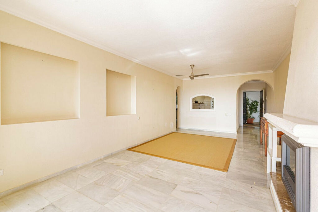 Ground Floor Apartment Benahavís Málaga - image 10