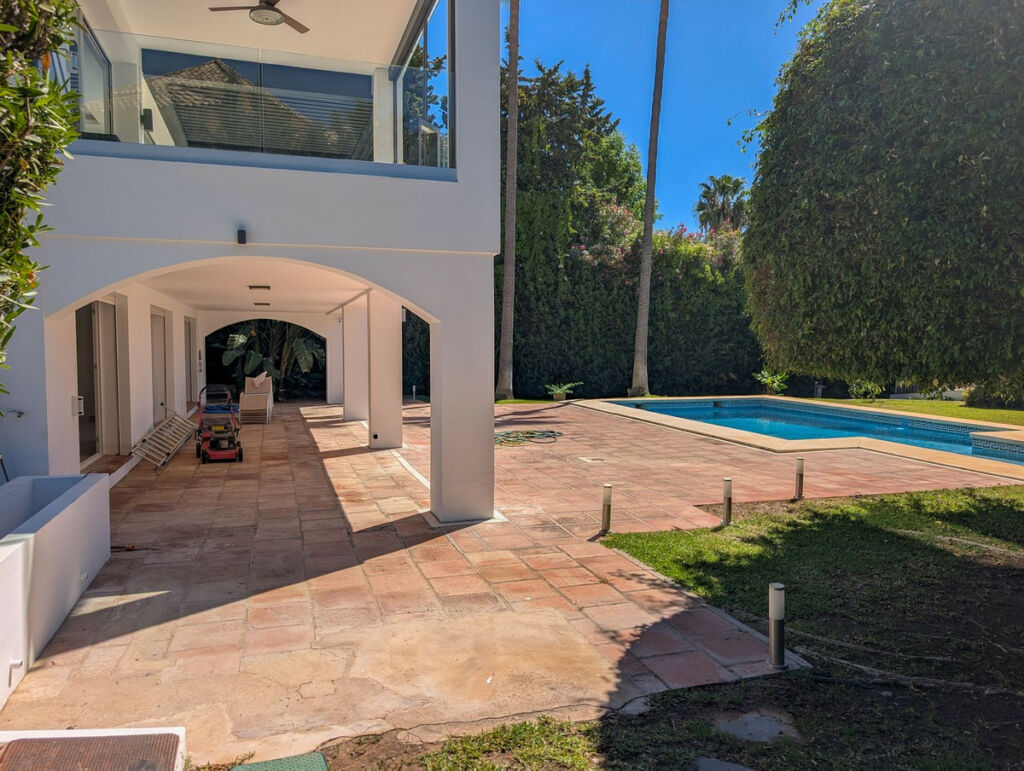 Detached Villa Nueva Andalucía Málaga - zdjęcie 10