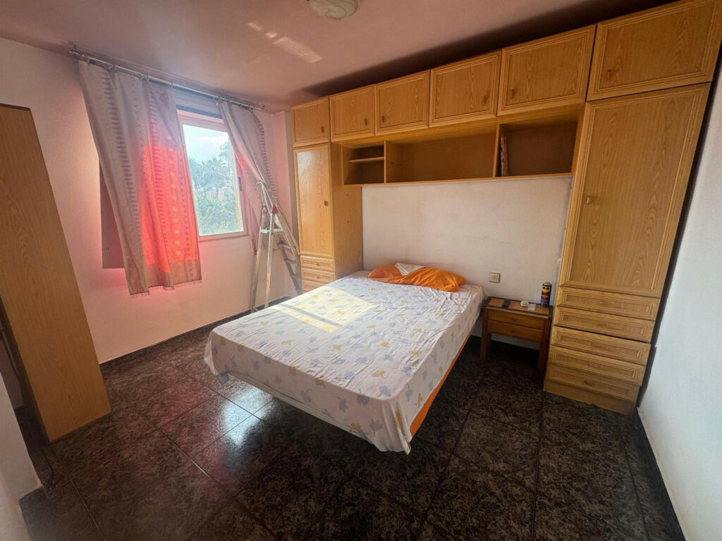 Middle Floor Apartment Torrevieja Alicante - image 10