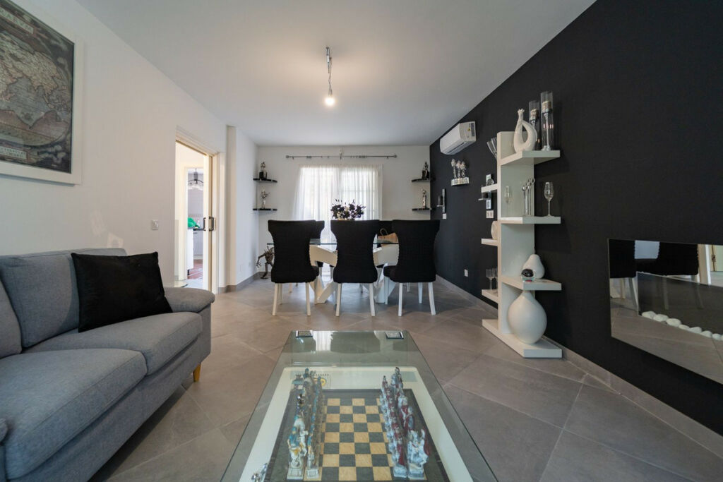 Detached Villa Fuengirola Málaga - image 10