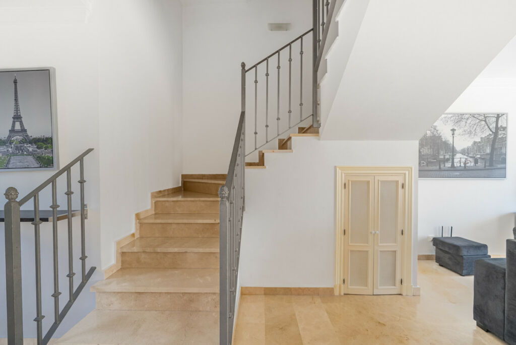 Duplex Nueva Andalucía Málaga - image 10