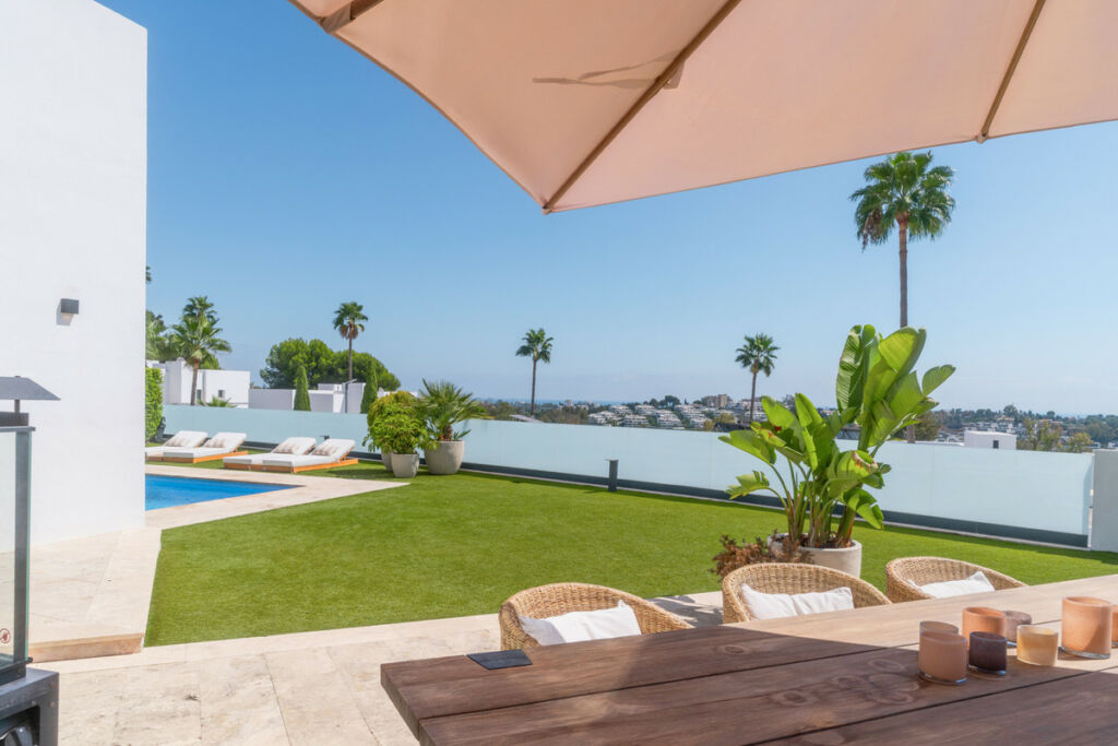 Detached Villa Benahavís Málaga - image 10