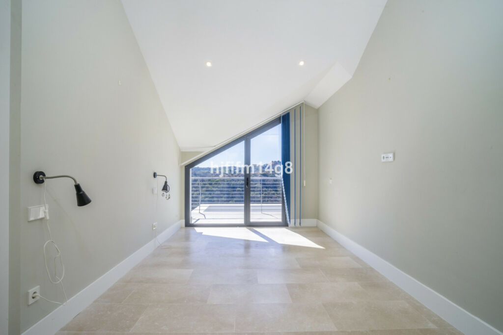 Penthouse Duplex Estepona Málaga - image 10