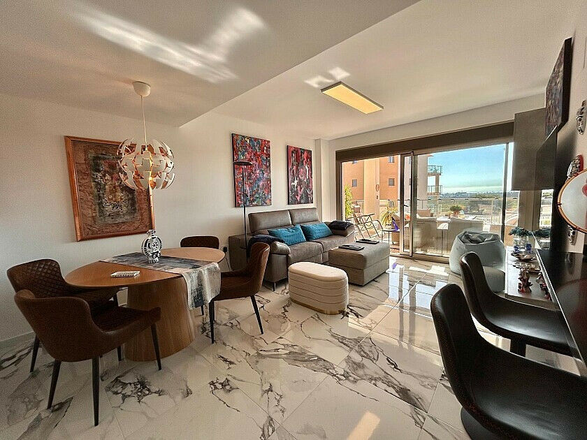 Ground Floor Apartment Villamartin Alicante - image 10