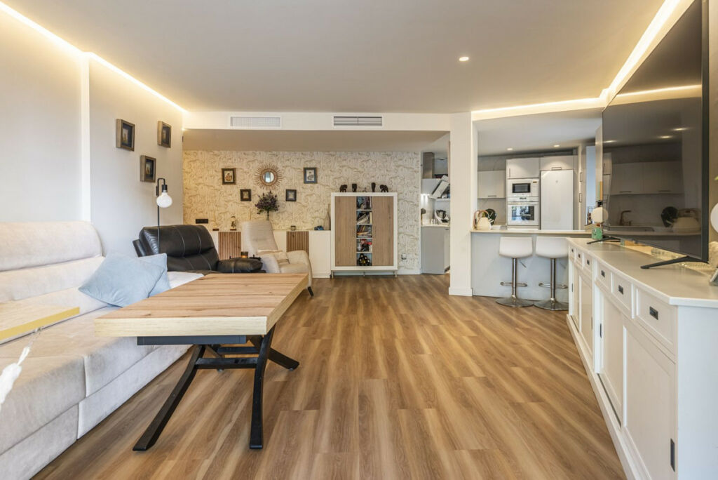 Middle Floor Apartment Estepona Málaga - image 10
