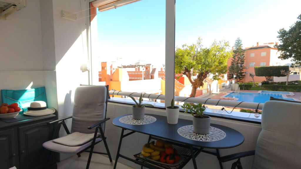 Middle Floor Apartment Torrevieja Alicante - image 10