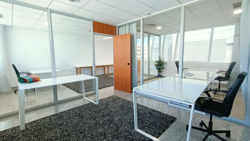 Office Puerto Banús Málaga - image 10