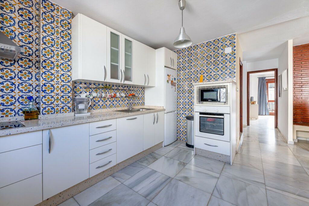 Townhouse Estepona Málaga - image 10