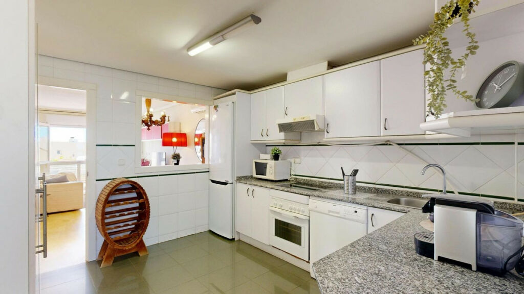 Ground Floor Apartment Campoamor Alicante - image 10