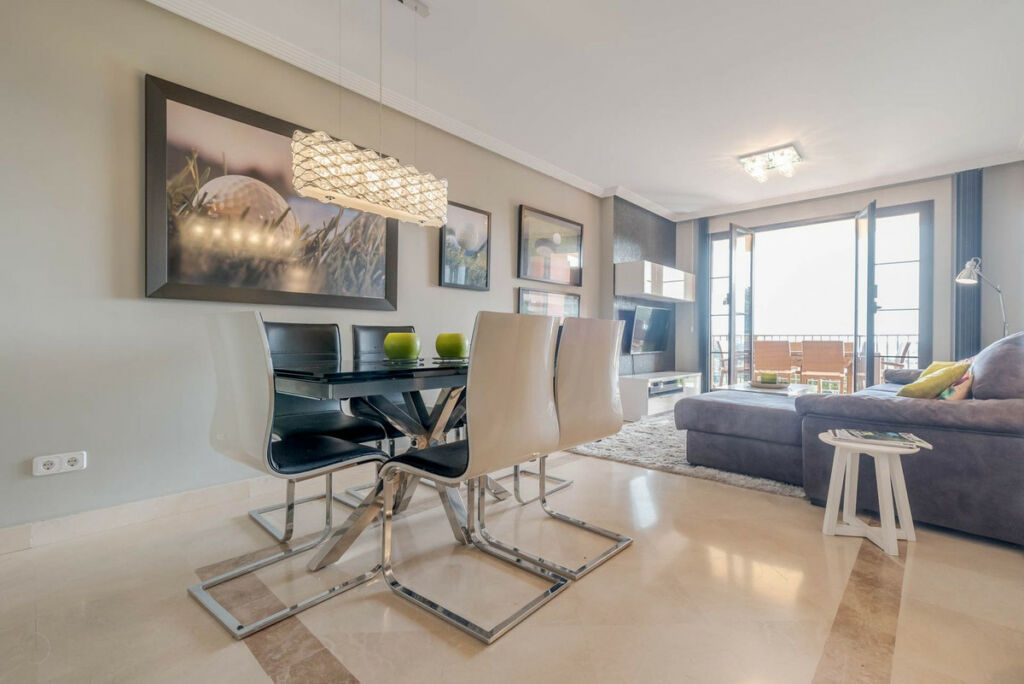 Ground Floor Apartment Los Arqueros Málaga - image 10