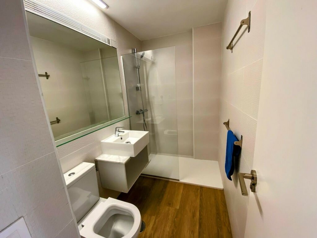 Middle Floor Apartment Benidorm Alicante - image 10