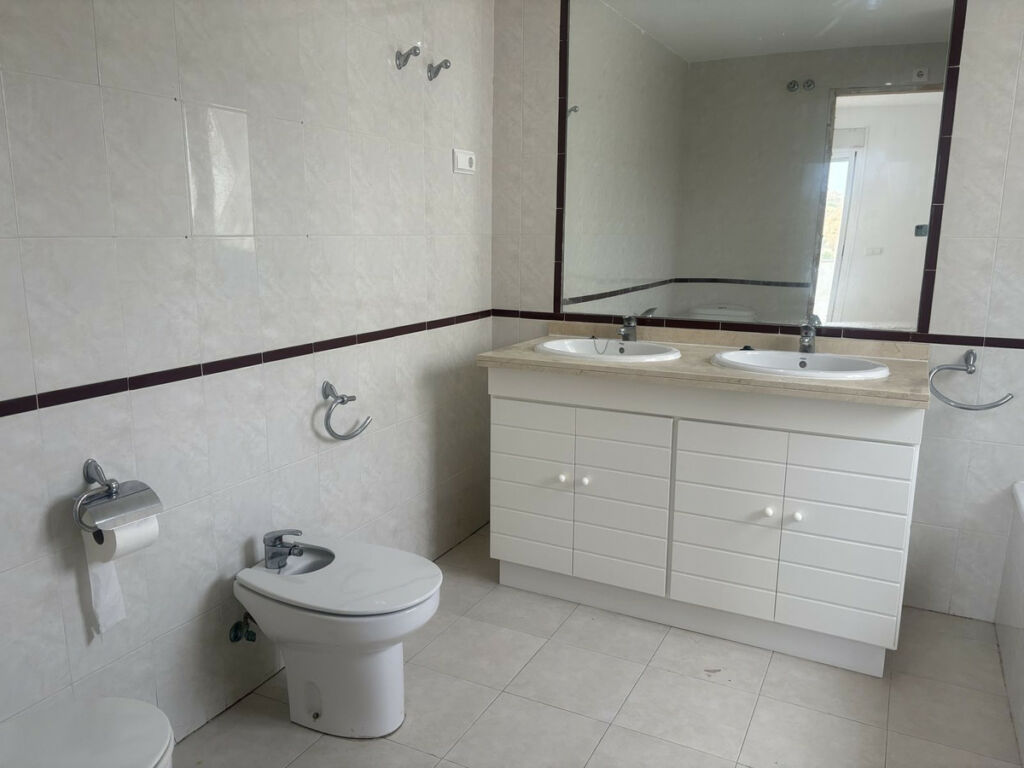 Middle Floor Apartment Riviera del Sol Málaga - image 10