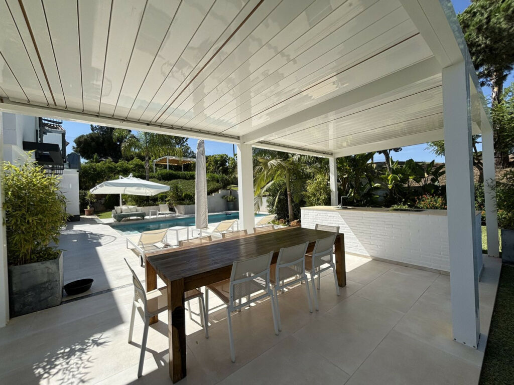 Detached Villa La Cala Golf Málaga - image 10