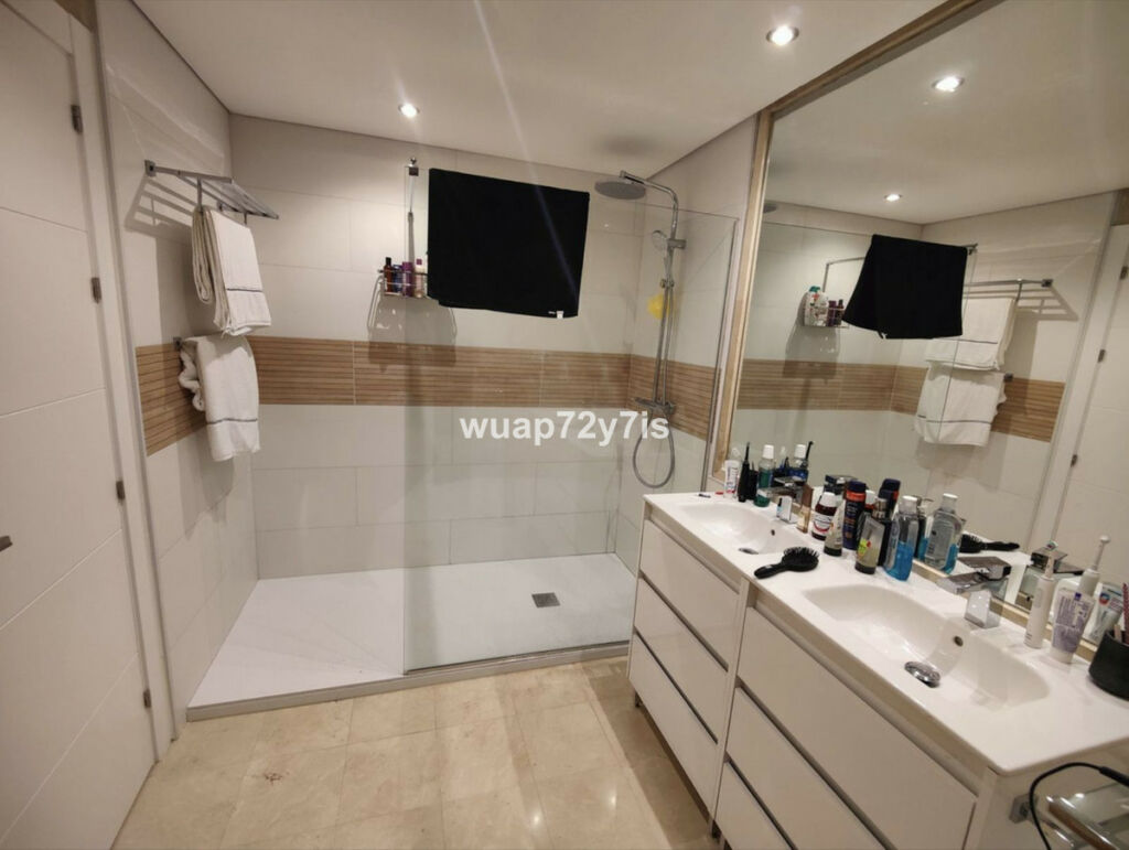 Ground Floor Apartment Puerto Banús Málaga - image 10