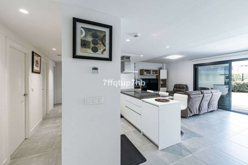 Ground Floor Apartment Estepona Málaga - image 10