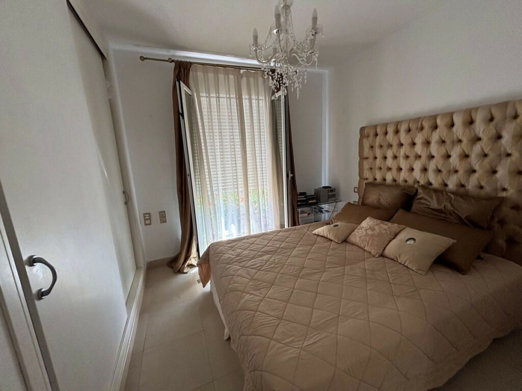 Middle Floor Apartment Benalmadena Málaga - image 10