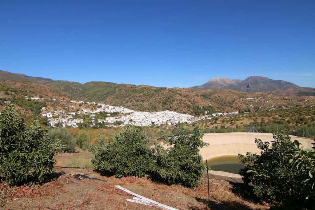 Land Tolox Málaga - image 10
