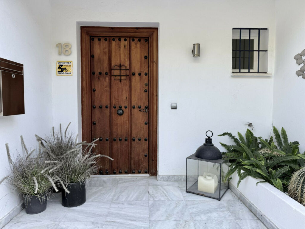 Semi-Detached House Guadalmina Baja Málaga - image 10