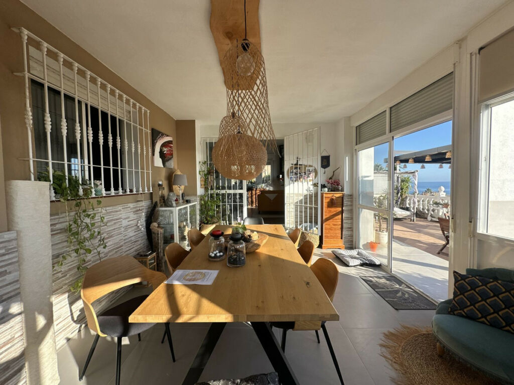 Detached Villa Rincón de la Victoria Málaga - image 10