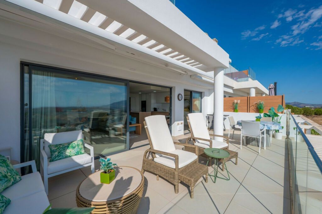 Middle Floor Apartment Calanova Golf Málaga - image 10