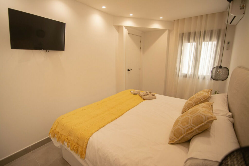 Top Floor Apartment Marbella Málaga - image 11