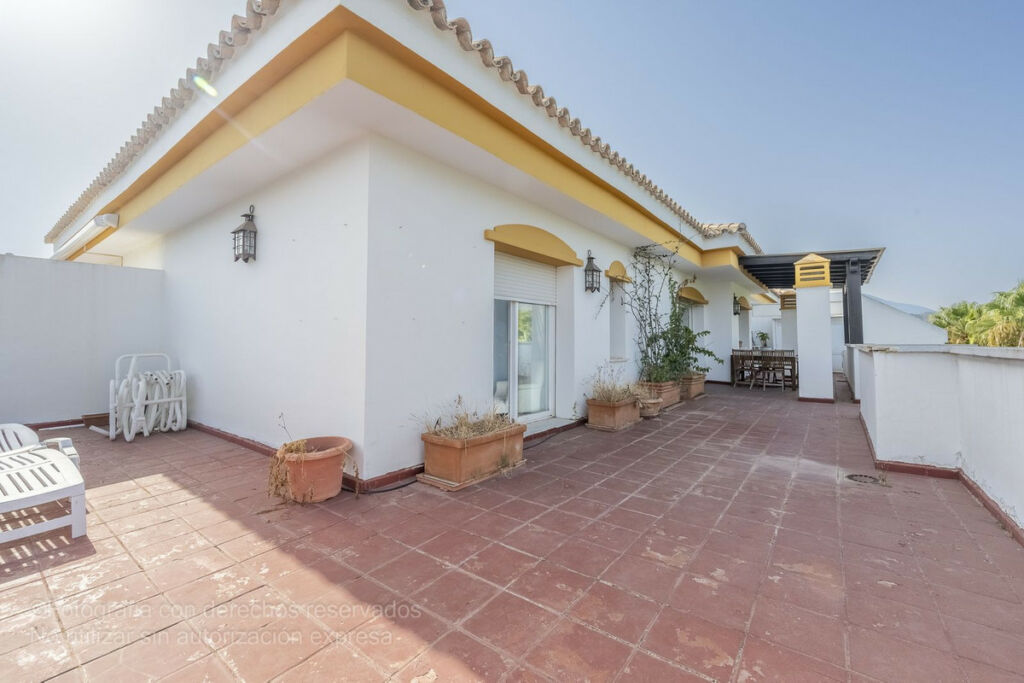Penthouse Puerto Banús Málaga - image 11