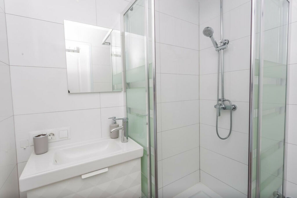 Middle Floor Apartment Fuengirola Málaga - image 11