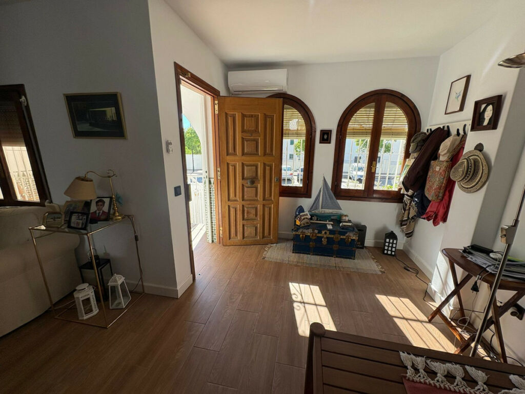 Semi-Detached House La Colina Málaga - image 12
