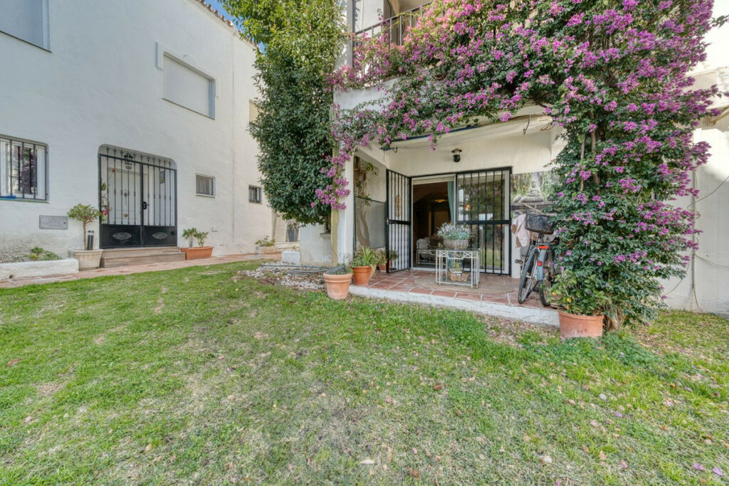 Townhouse Bel Air Málaga - image 11