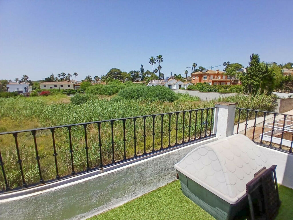 Duplex Estepona Málaga - image 11