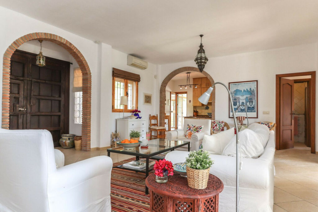Detached Villa Alora Málaga - image 11