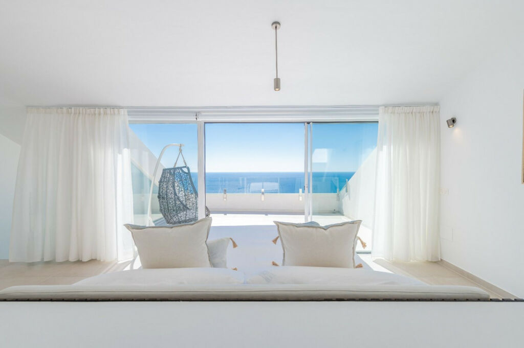 Penthouse Duplex Higueron Málaga - image 11