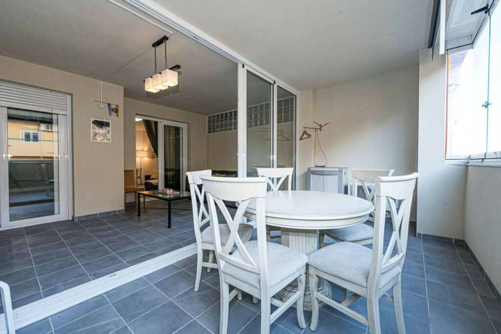 Middle Floor Apartment Los Pacos Málaga - image 11