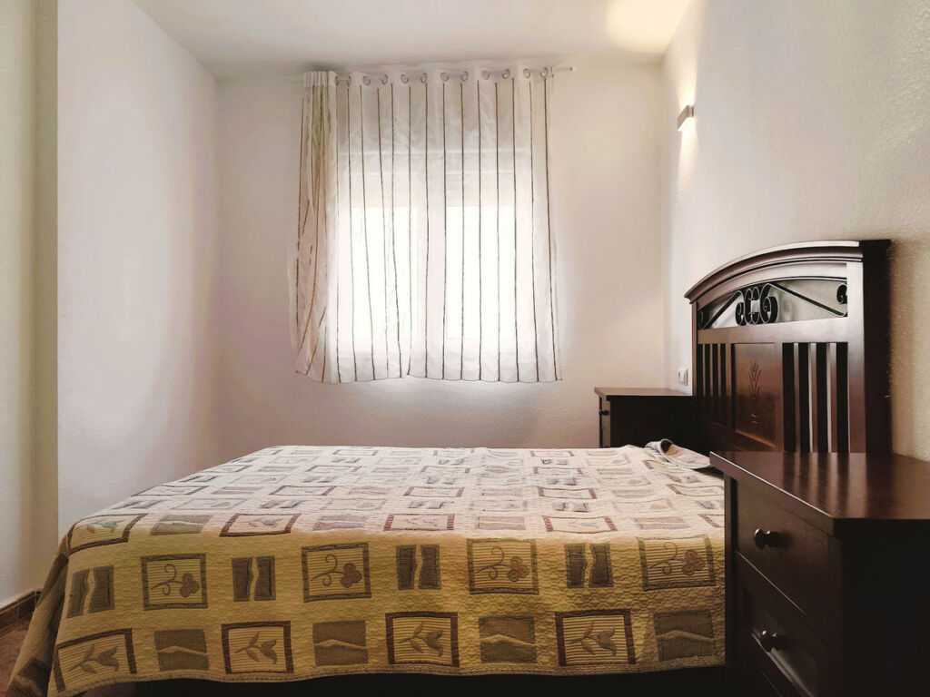 Middle Floor Apartment Torrevieja Alicante - image 11