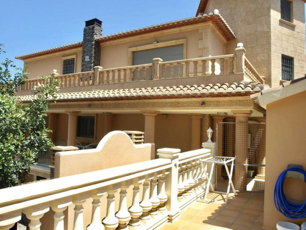 Detached Villa Denia Alicante - image 11