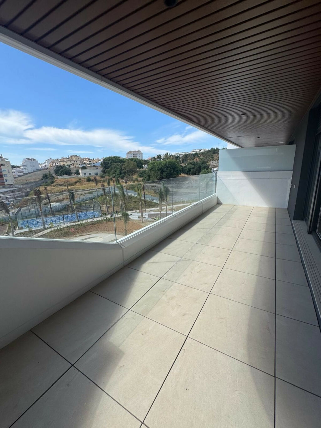 Middle Floor Apartment Estepona Málaga - image 11