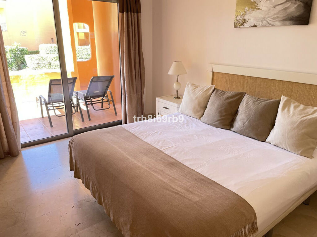 Middle Floor Apartment Bel Air Málaga - image 11