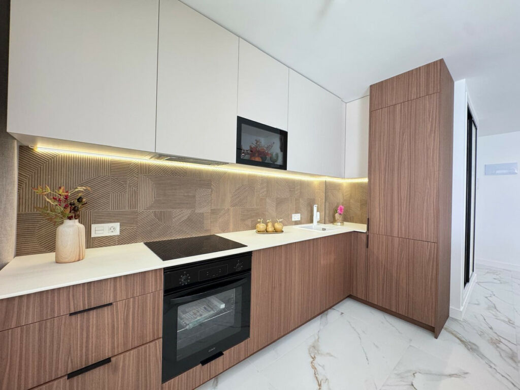 Middle Floor Apartment Torrevieja Alicante - image 11