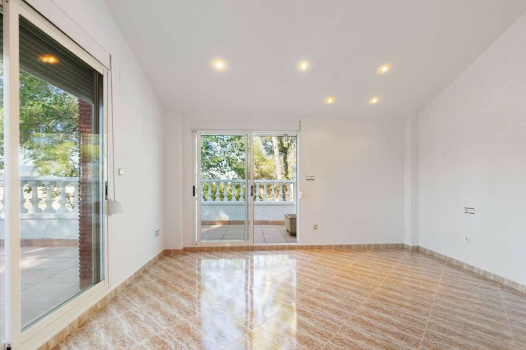 Detached Villa Orihuela Alicante - image 11